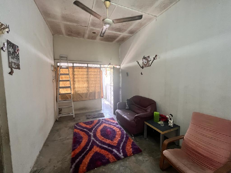 Rumah Teres Setingkat Di Taman Putri Lindungan Bulan Station 18  - photo 10