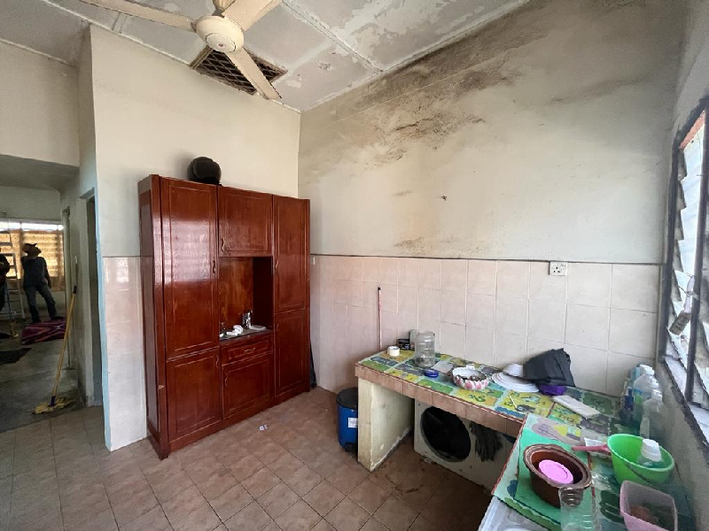 Rumah Teres Setingkat Di Taman Putri Lindungan Bulan Station 18  - photo 11