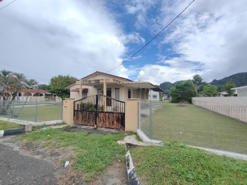 FREEHOLD CORNER LOT BANGLO AT RAPAT SETIA FOR SALE - photo 3