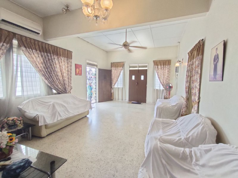 FREEHOLD CORNER LOT BANGLO AT RAPAT SETIA FOR SALE - photo 11
