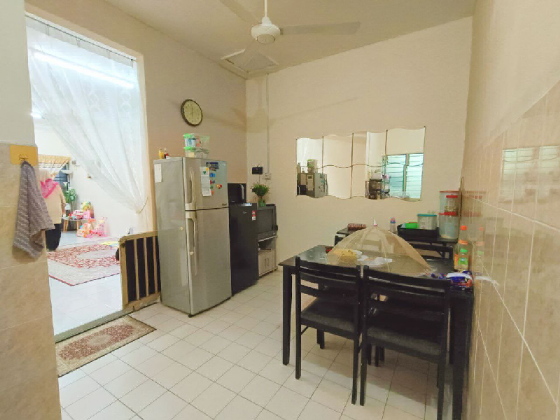 Rumah Hot Untuk Dijual Di Taman Desa Tasek Bakti , Ipoh Perak - photo 2