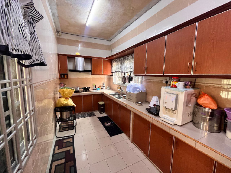 Renovated Double Storey Corner For Sale | Teres Dua Tingkat Hujung Untuk Dijual - photo 12