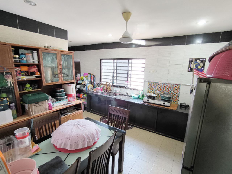 [FREEHOLD] Rumah Cantik Sudah Renovate Untuk Dijual Di Klebang Restu - photo 8