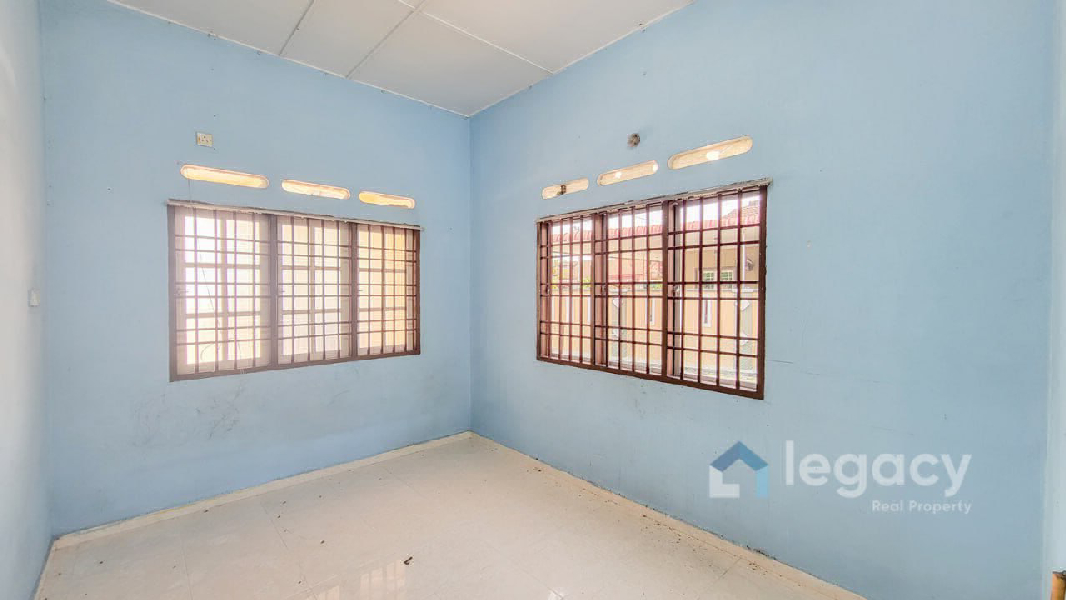 Single Storey Endlot at Batu 10 Hutan Melintang - photo 8