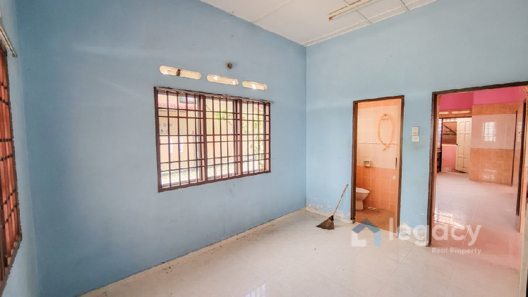 Single Storey Endlot at Batu 10 Hutan Melintang - photo 11
