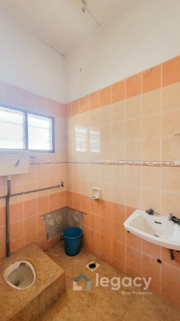 Single Storey Endlot at Batu 10 Hutan Melintang - photo 12