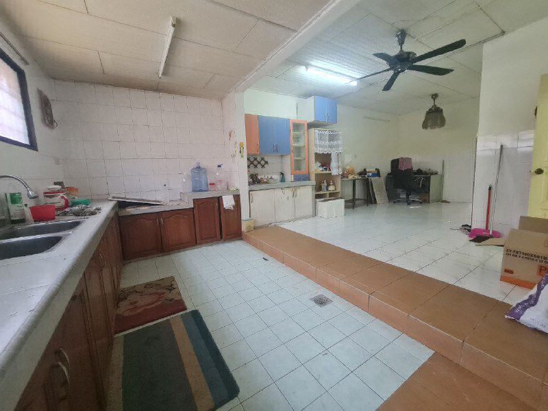 Rumah 2 Tingkat DEPAN PADANG Untuk Dijual di Halaman Ampang, Ipoh Perak - photo 8