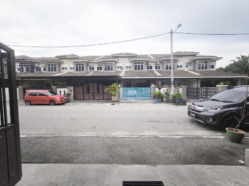 Rumah 2 Tingkat Di Taman Lumut Indah Perak Untuk Dijual - photo 3