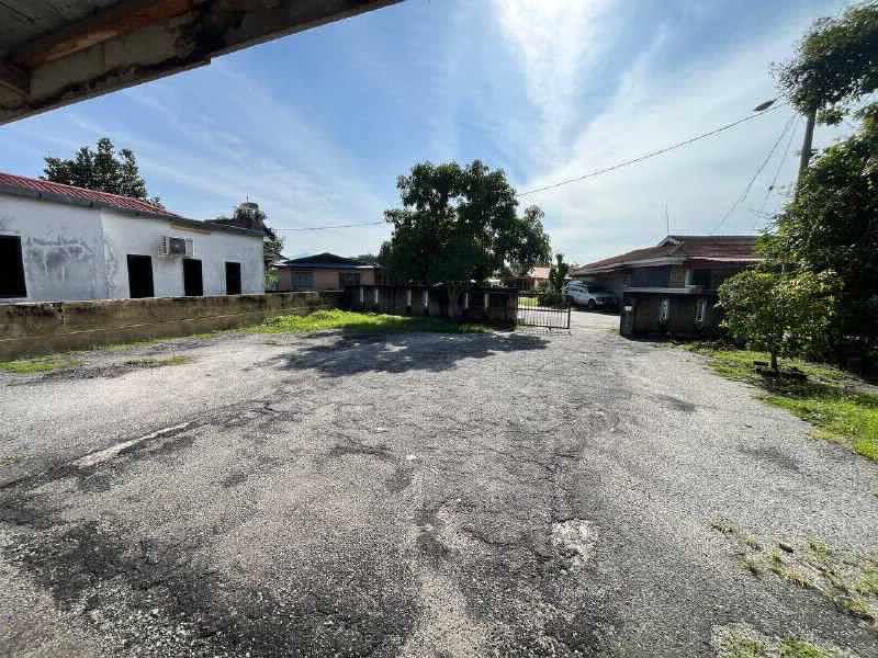 Rumah Setingkat Untuk Dijual di Sri Kinta Ipoh - photo 3