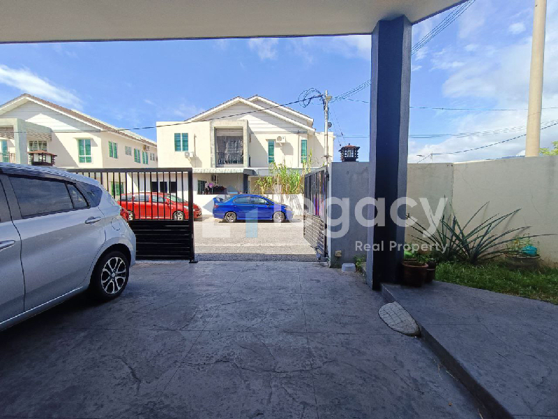 Rumah Corner Lot Teres 2 Tingkat Di Taman Lahat Baru Untuk Dijual - photo 3