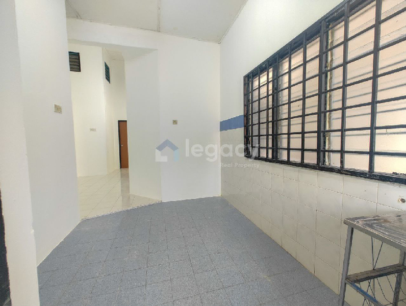 Rumah Teres Setingkat untuk Dijual Di Taman Fasa 3B Manjung!!! - photo 8