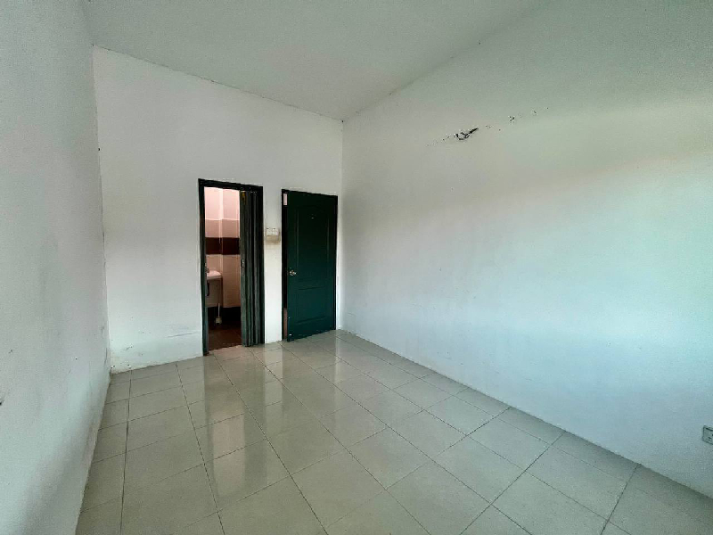Rumah Teres Setingkat Untuk Dijual Di Taman Dipang Permai Kampar - photo 11