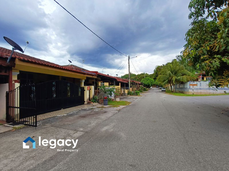 Rumah Freehold Teres Setingkat Di Taman Anggerik, Kuala Kangsar Utk Dijual - photo 4