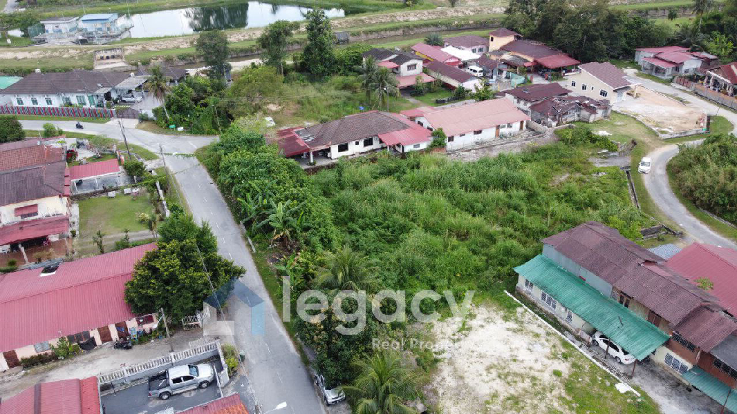 Dua Tanah Lot Manjoi Depan Belakang Bersambung Untuk Dijual di Jalan Datok, Kampung Manjoi Tambahan  - photo 4