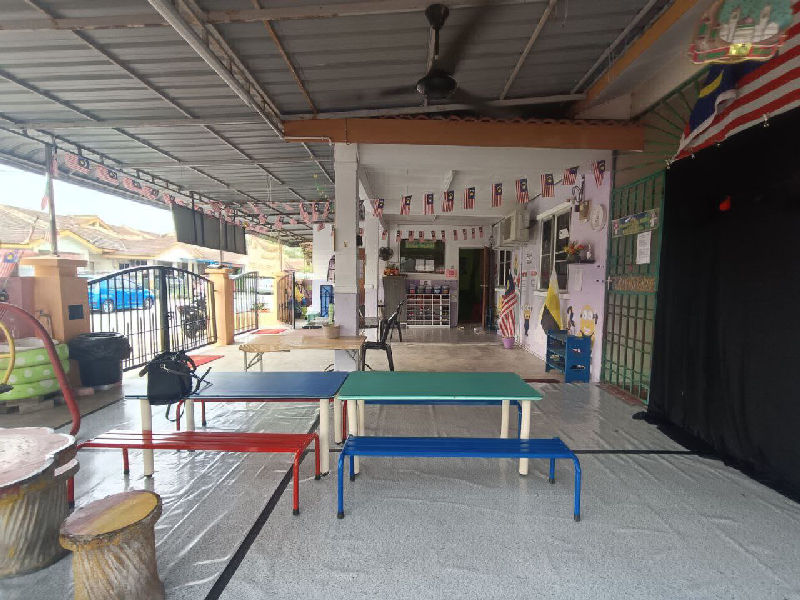 Corner Lot, Single Storey Terrace House - Taman Iskandar Perdana - photo 6