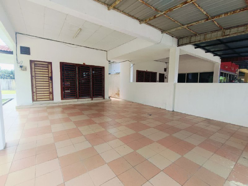Rumah Teres Corner Lot Setingkat Untuk Dijual  Taman Batik Puteri, Teluk Muruh, Perak - photo 3
