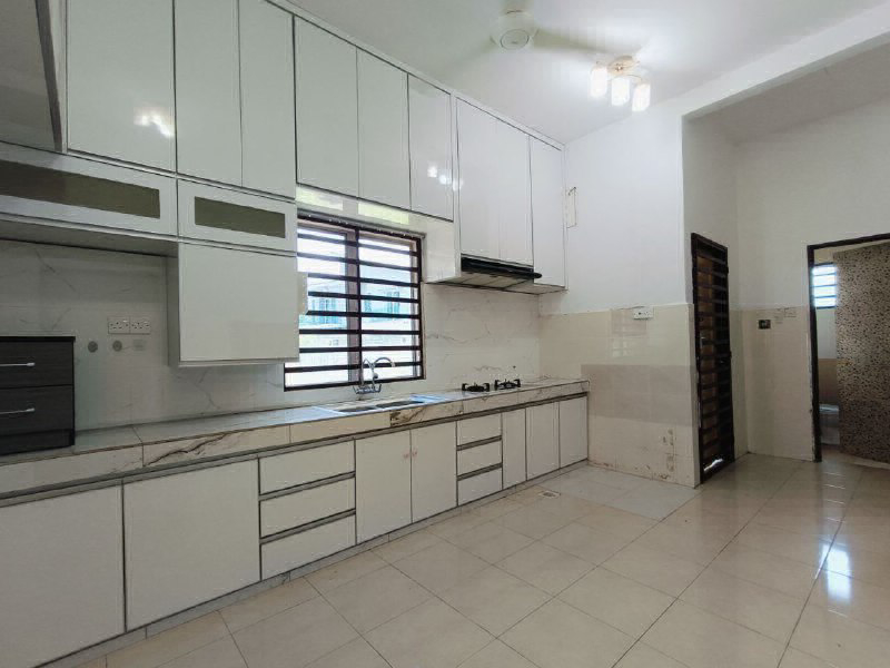 Rumah Teres Corner Lot Setingkat Untuk Dijual  Taman Batik Puteri, Teluk Muruh, Perak - photo 12