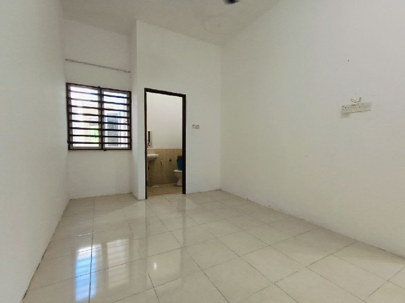 Rumah Teres Corner Lot Setingkat Untuk Dijual  Taman Batik Puteri, Teluk Muruh, Perak - photo 13