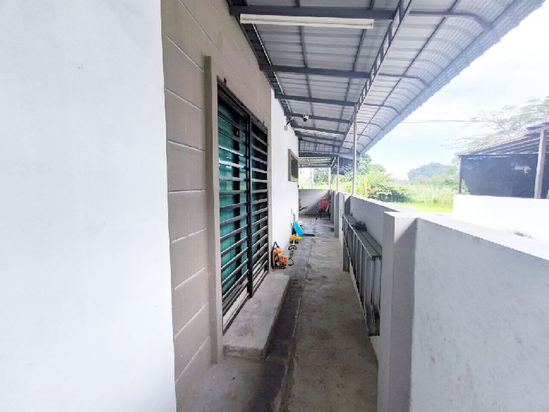 Rumah Endlot Teres Setingkat Untuk Dijual Di Taman Seri Raia Simpang Pulai Perak - photo 8