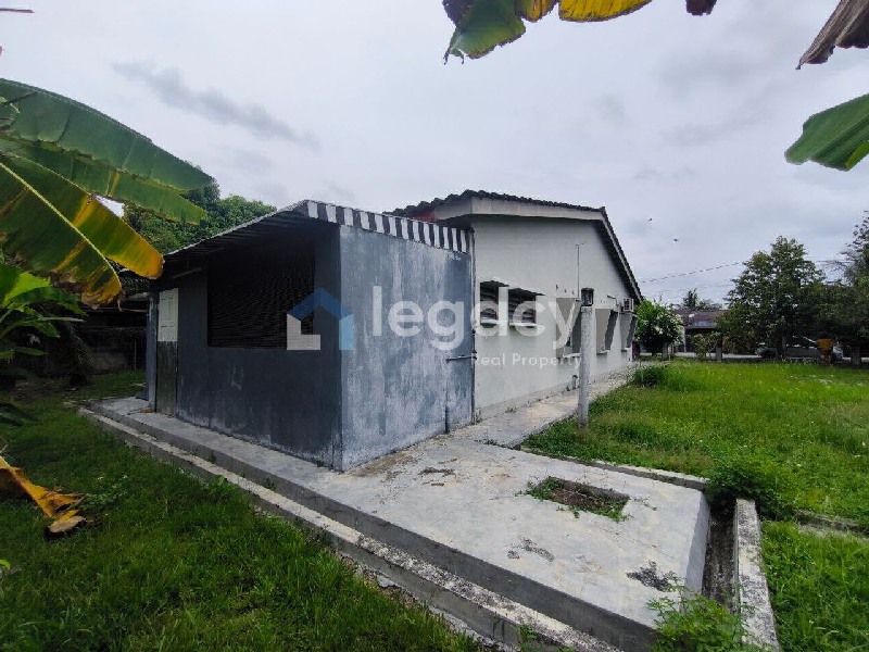 Banglo Luas di Kampung Serdang, Sitiawan Untuk Dijual!.. - photo 8