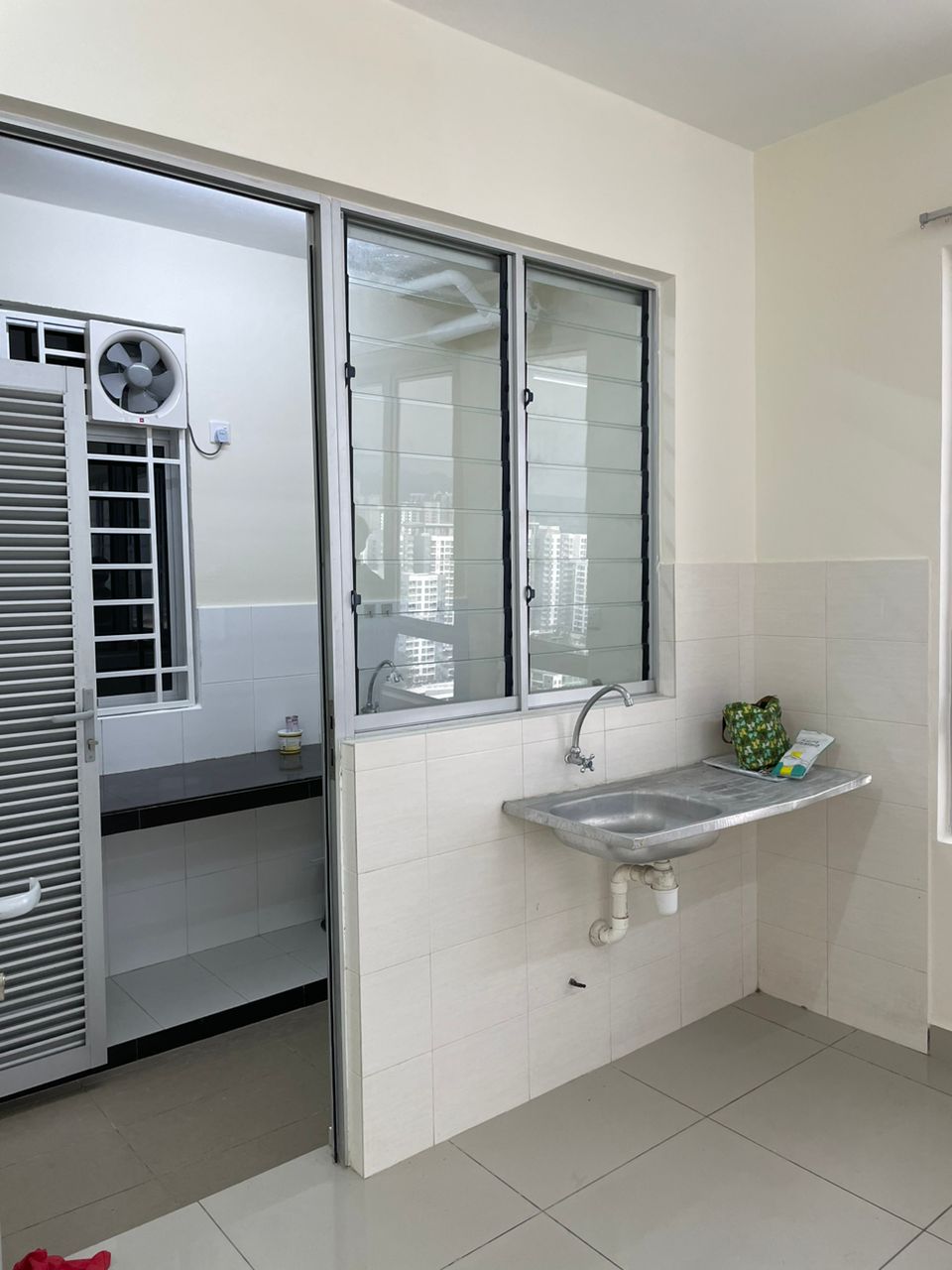 Platinum Lake PV 21, Setapak - photo 2