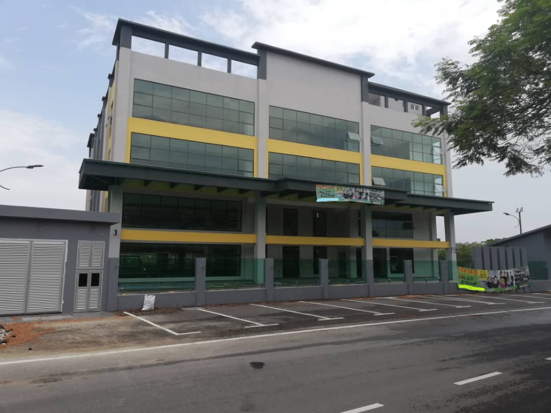 New 4 storey commercial building In Seremban 2 - photo 2