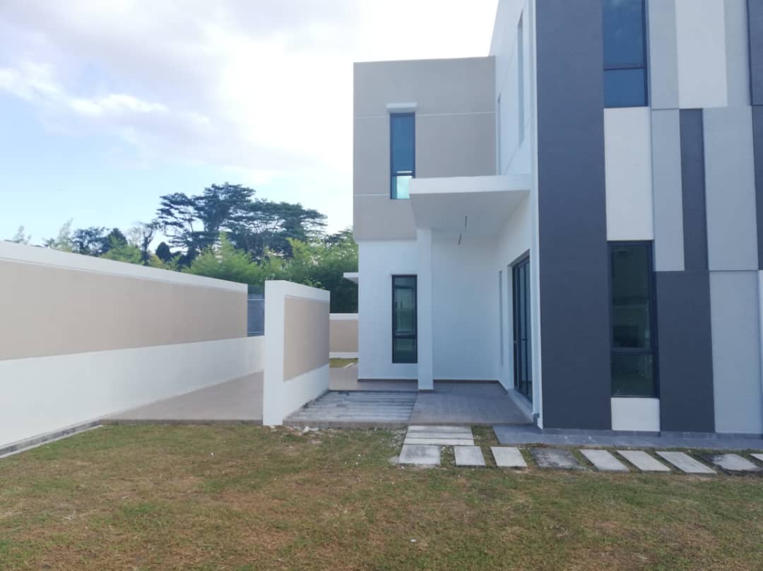 Brand New DS Bungalow in Lake Garden Seremban - photo 5