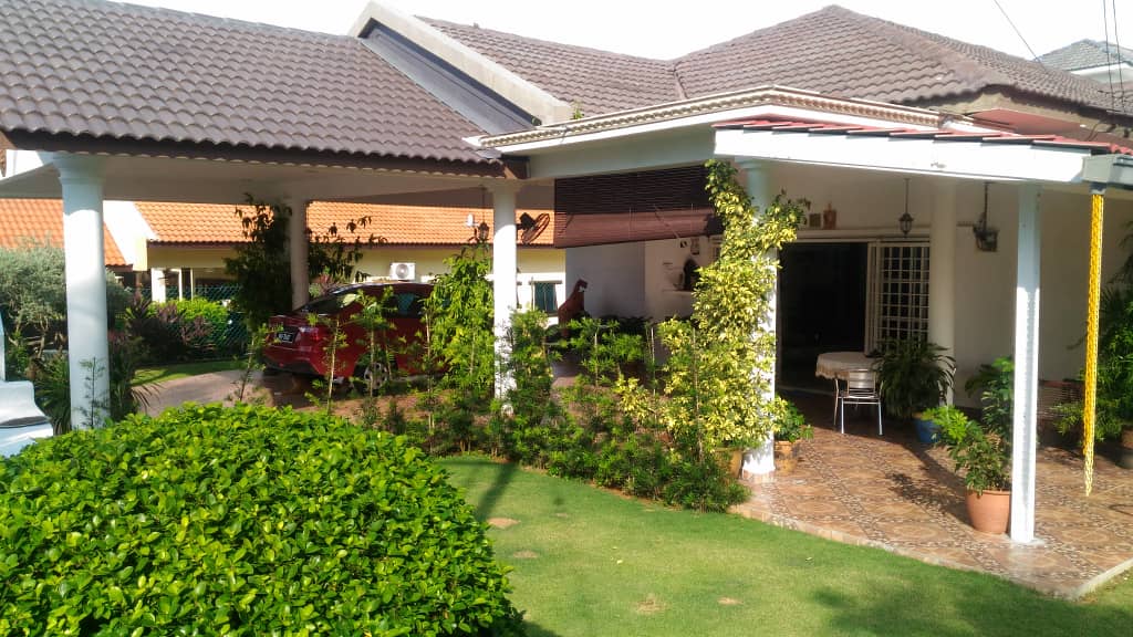 Renovated Single Storey Bungalow in  Port Dickson - photo 2