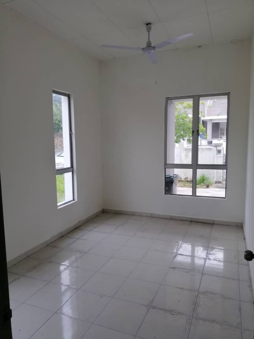 Brand new single storey end lot 22x70 Seremban - photo 6
