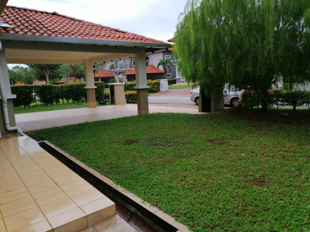 Double storey bungalow Sri Carcosa Seremban 2 - photo 2