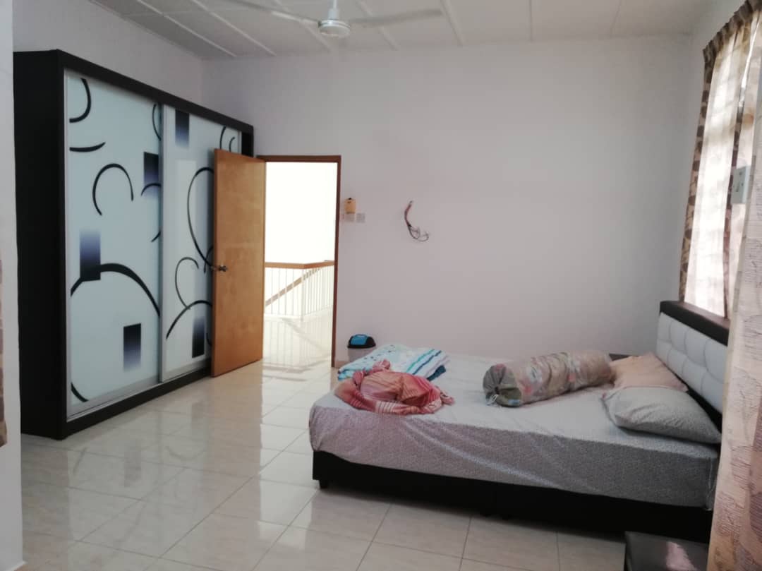 Double Storey Bungalow in Rasah Kemayan Seremban 2 - photo 4