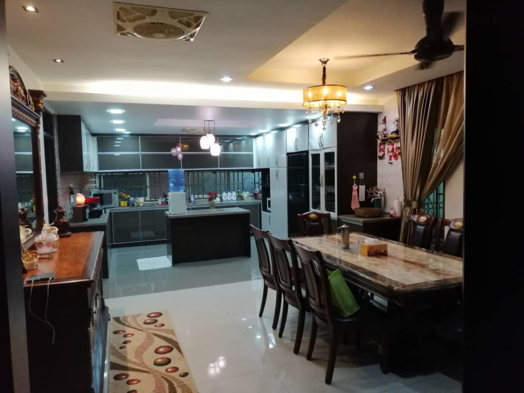 Two and a half storey semi d house in Seremban 2 - photo 5