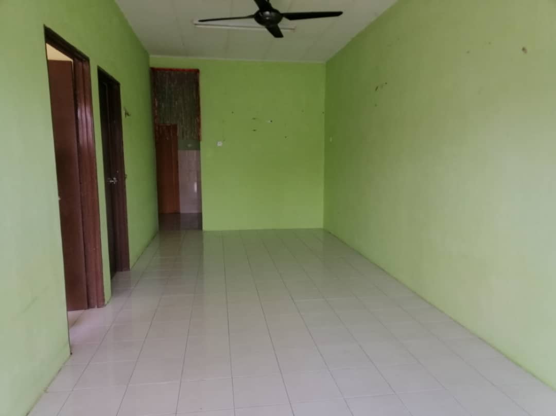 Rumah Satu Tingkat Lukut Port Dickson Bawah RM200k - photo 4