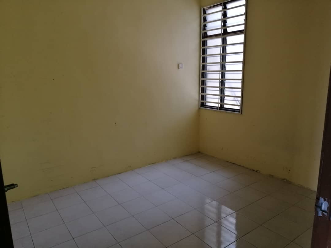 Rumah Satu Tingkat Lukut Port Dickson Bawah RM200k - photo 7