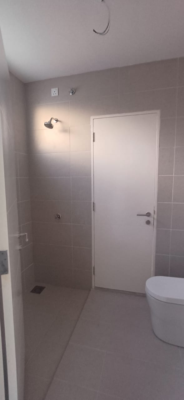 Double storeyy teres house below market value - photo 6