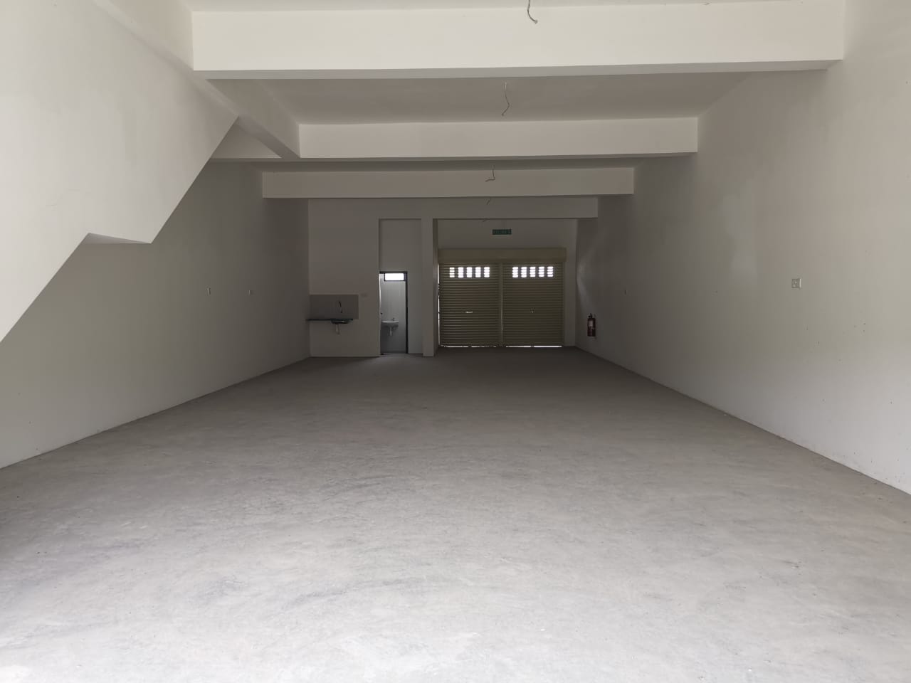 Bandar Cemerlang new shop first floor for rent - photo 5