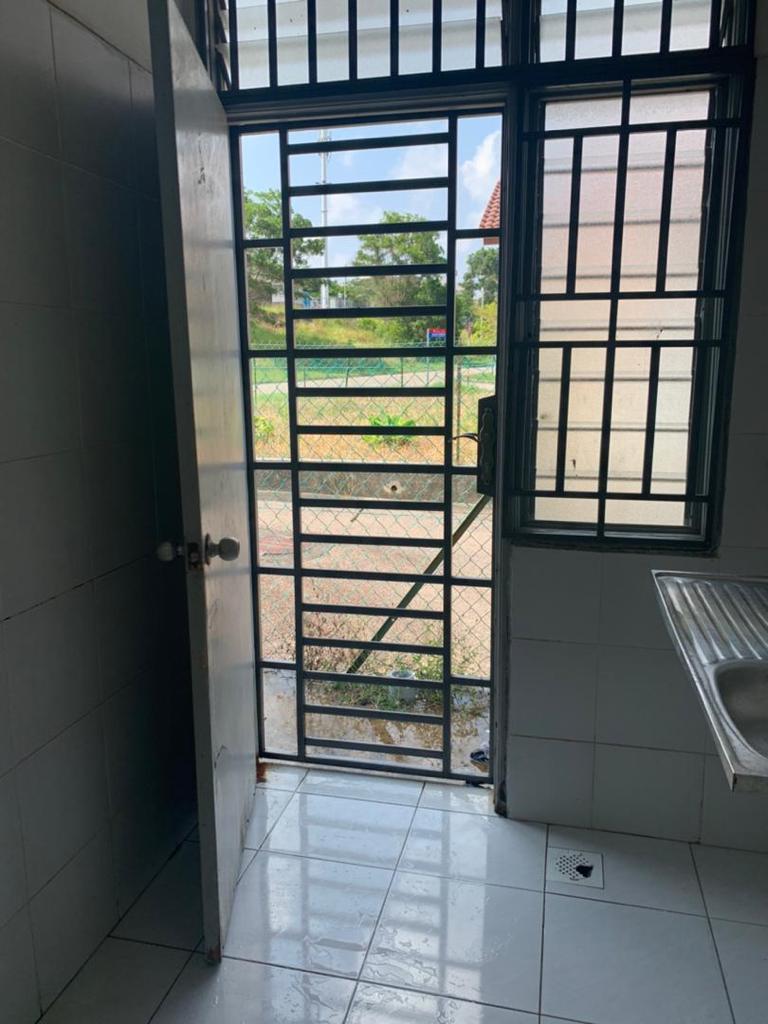 Desaru sri penawar 1 storey corner lot big land - photo 6