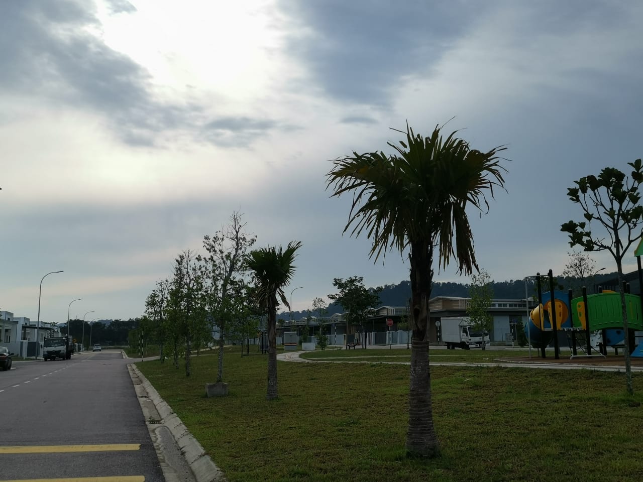 Amber Hills Kangkar Pulai Brand New 1 sty cluster - photo 12