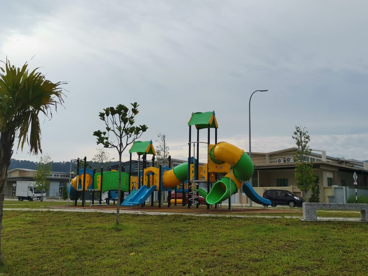 Amber Hills Kangkar Pulai Brand New 1 sty cluster - photo 13