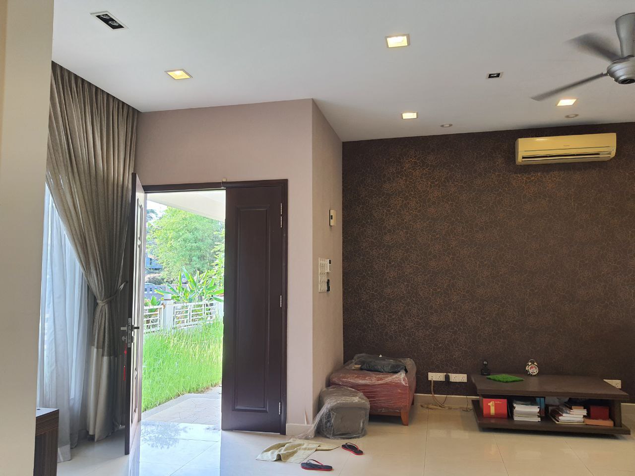 2sty ZERO LOT BUNGALOW KK HILL KEMUMING by Jb - photo 4