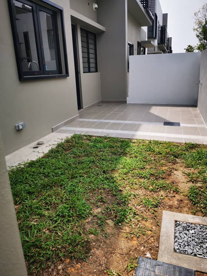 Corner Semi D Dalia Residence Kota Kemuning by JB - photo 3