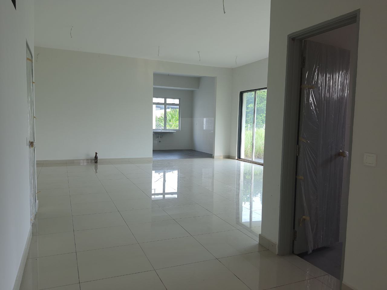 2sty Corner Perennia 51x80sf Kota Kemuning by Jb - photo 4