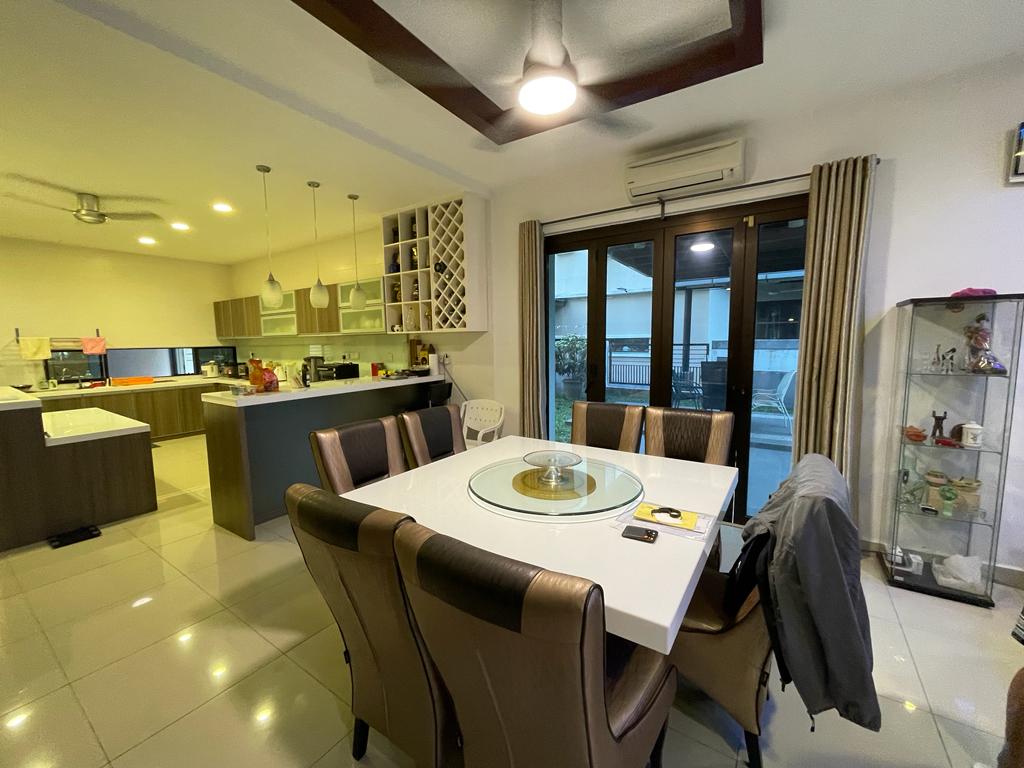 The takun 3 Storey Semi-d for Rent - photo 8