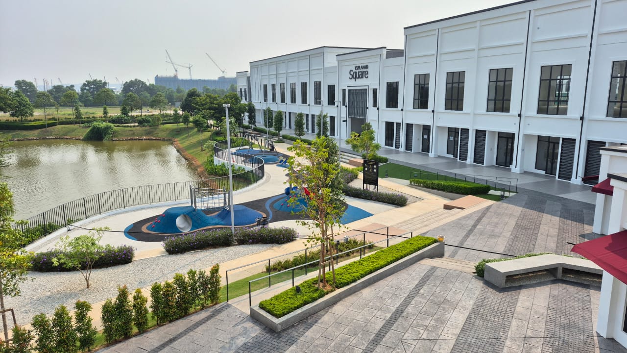 Esplanad Square, Eco Grandeur, Puncak Alam - photo 2