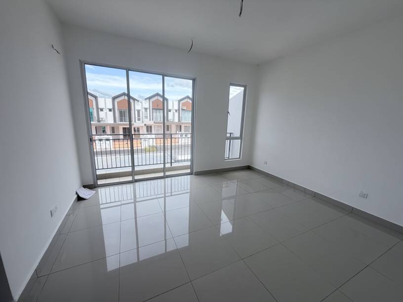 Ion Belian Brand New 2 Storey Terrace house - photo 2