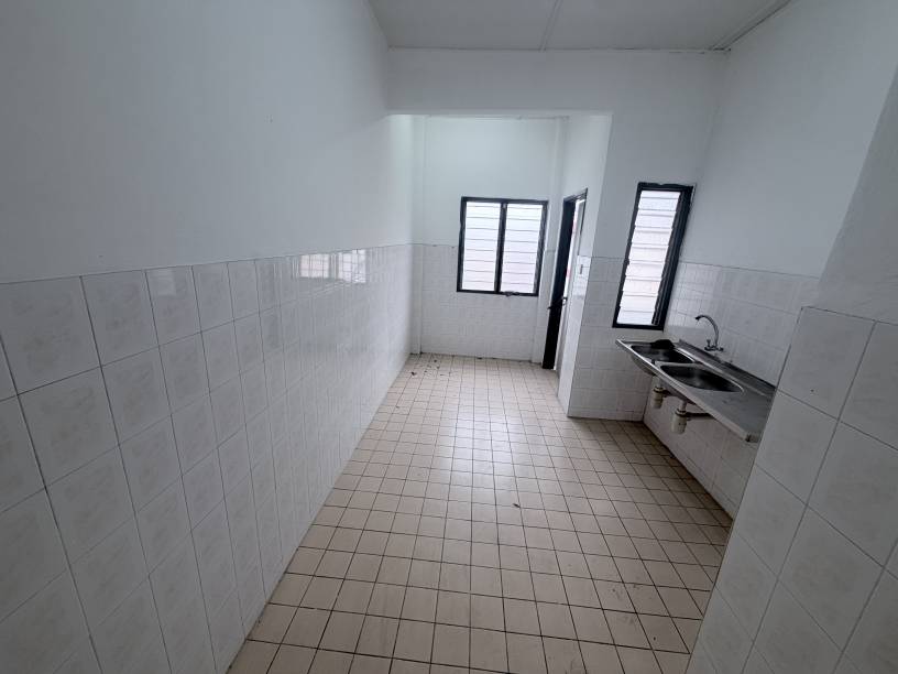 Casa Venicia Apartment, Taman Bukit Idaman - photo 2