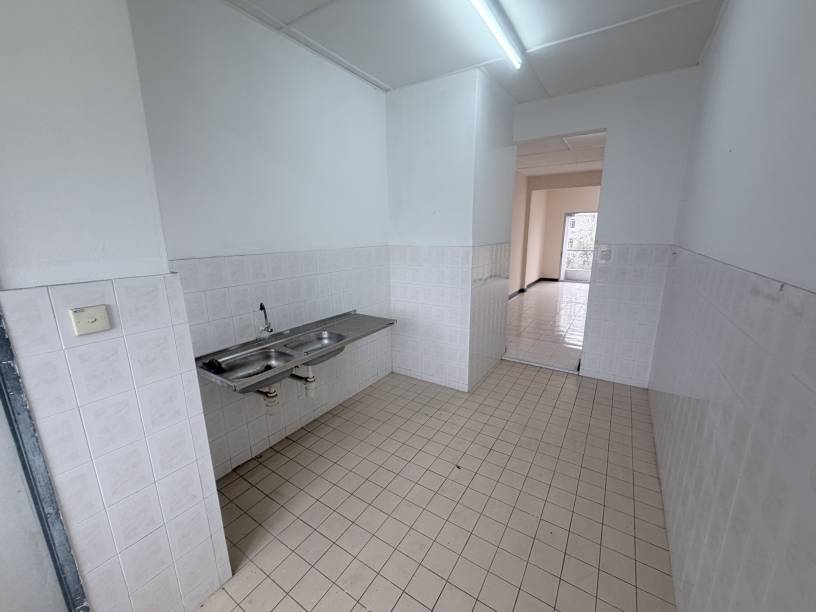 Casa Venicia Apartment, Taman Bukit Idaman - photo 4
