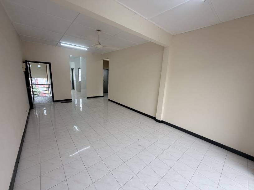 Casa Venicia Apartment, Taman Bukit Idaman - photo 11