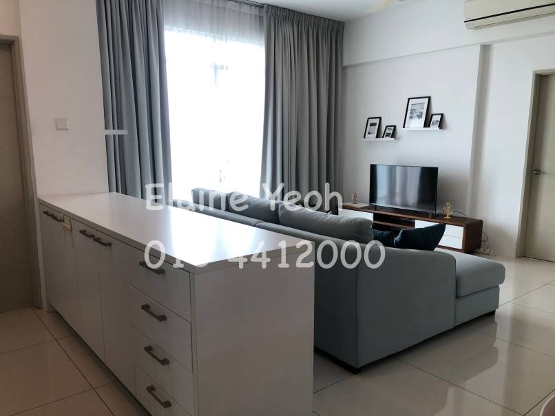 City residence - photo 4