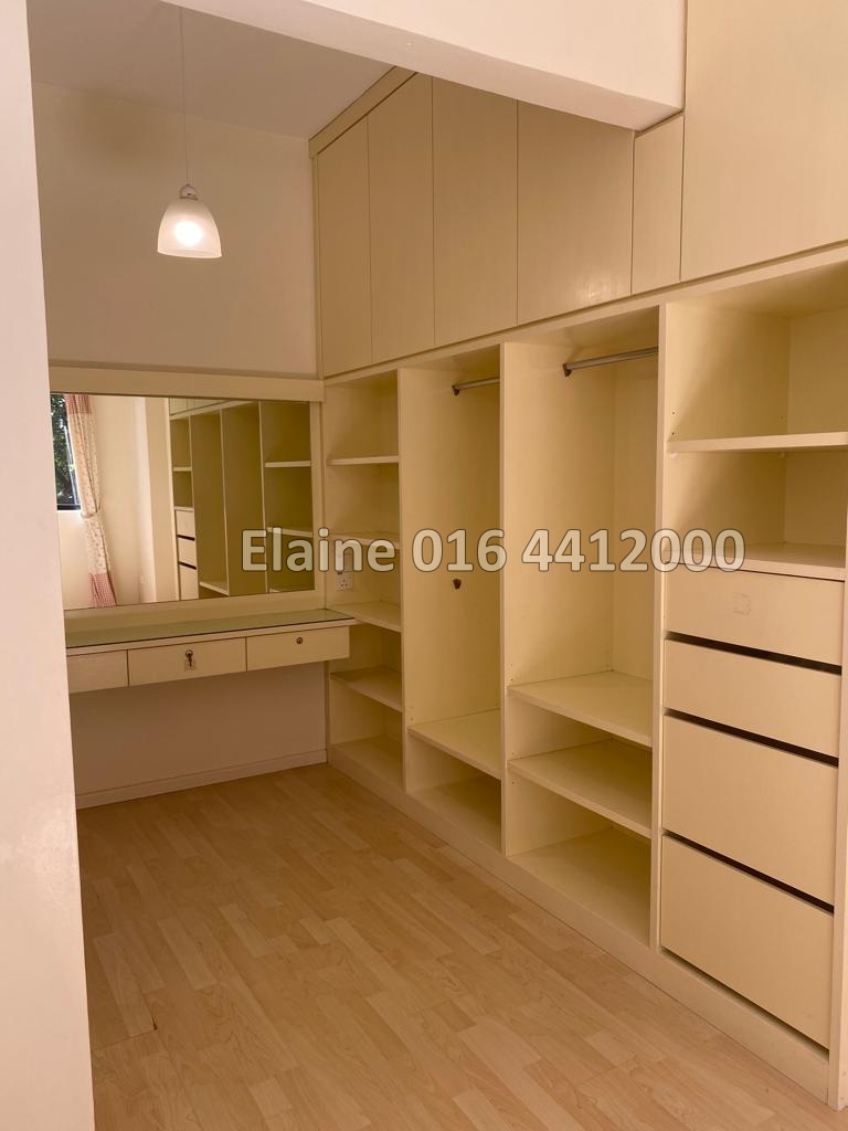 Sri York - photo 4